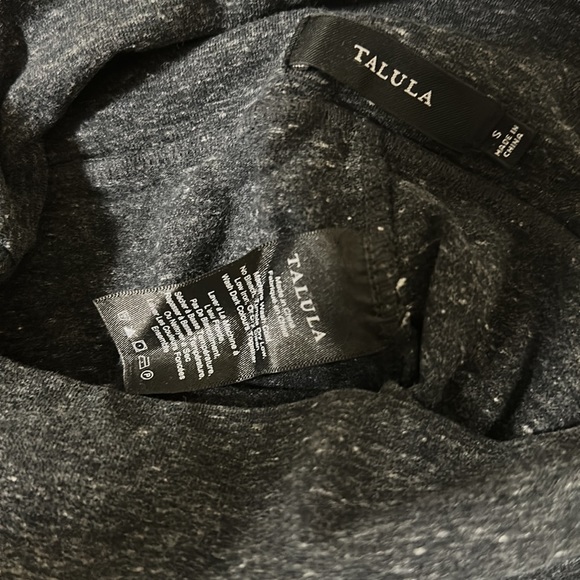 Aritzia Talula High Rise Legging - Picture 3 of 3